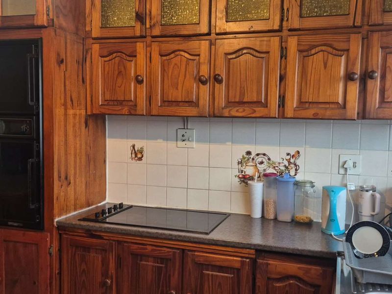 Perfectly Positioned! - Photo 5