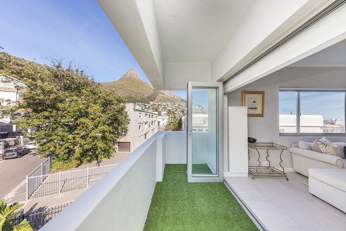 Furnished 1 Bedroom & Pet Friendly - Photo 4