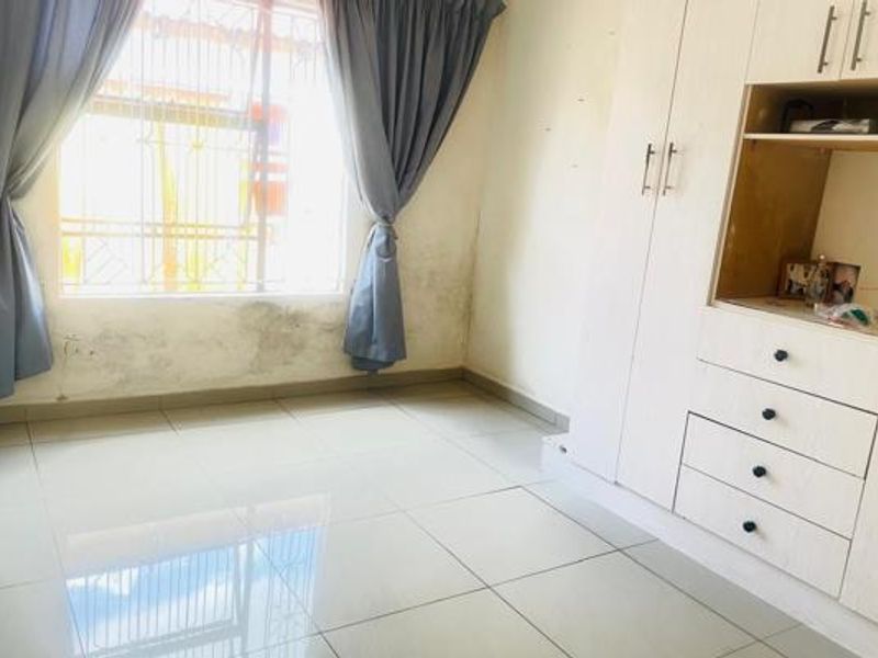 Spacious Rental Property with Flatlet in Goudrand Ext. 3, Rood - Photo 6