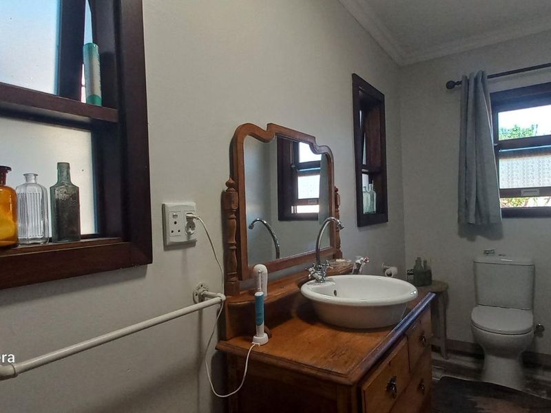 Welcome to this exceptional property, a true sanctuary of space and luxury - Photo 9