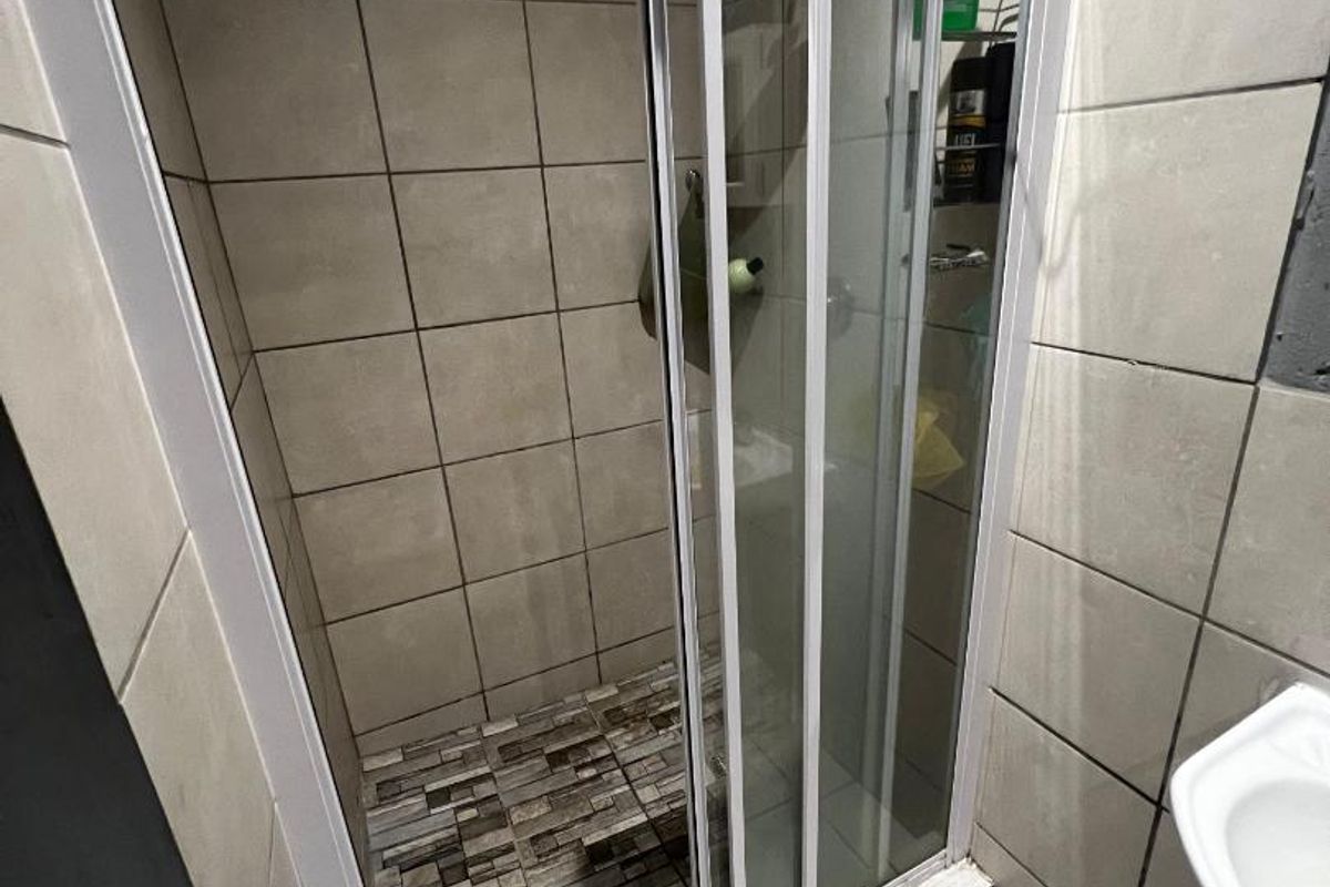 Charming & Cozy Cottage in Ferndale - Photo 3