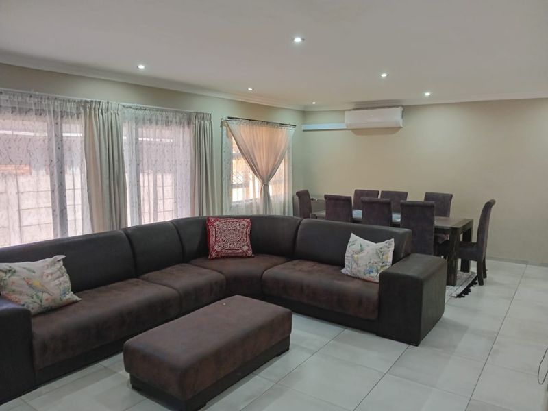 Step into comfort and modern convenience with this beautifully presented 3-bedroom home, perfectly designed for easy living. Fully tiled throughout, this home o - Photo 2