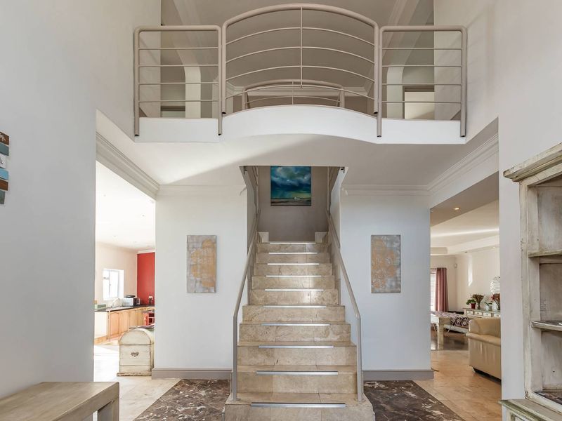 An Elevated Lifestyle in Claremont Upper - Photo 7