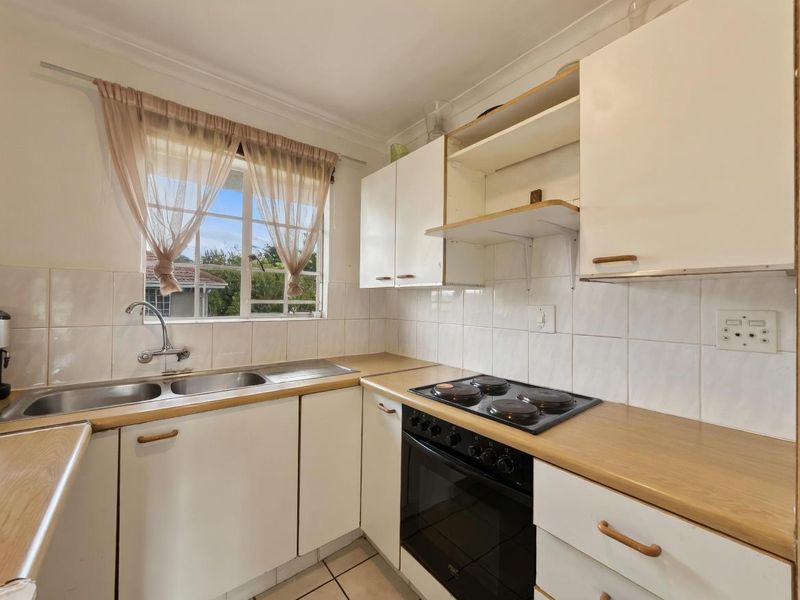 Unlock Value in Elarduspark: 2-Bed, 2-Bath Unit with Great Potential - Photo 5