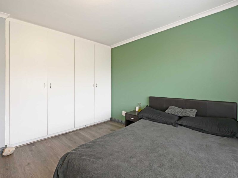 3 bed triplex with views in West Beach - Photo 9