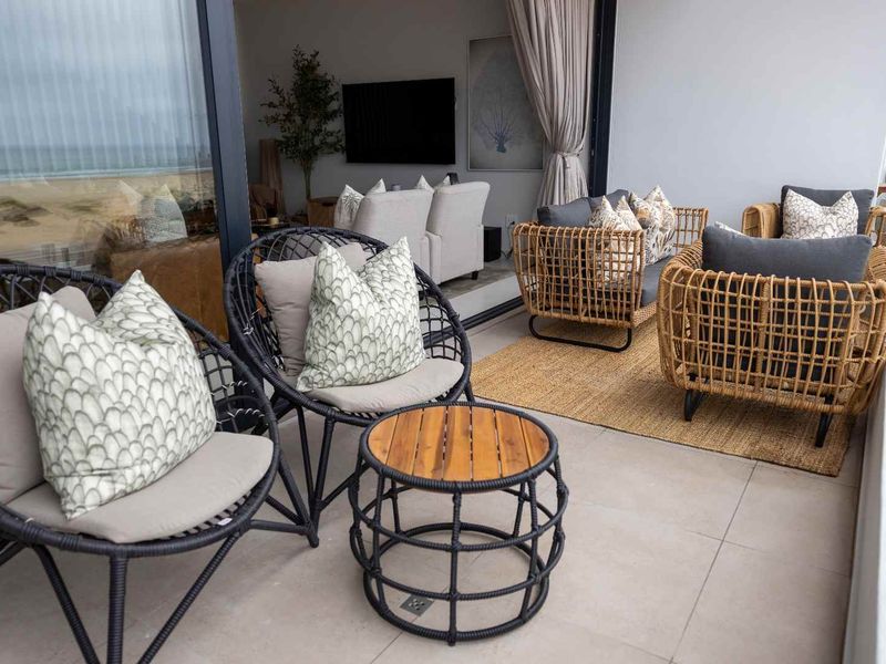 Luxury Beachfront Apartment for sale at Dolphin Beach - Photo 5