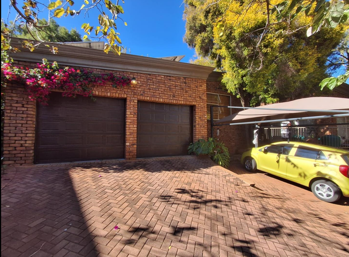Property #2503149, House For Sale in Mulbarton