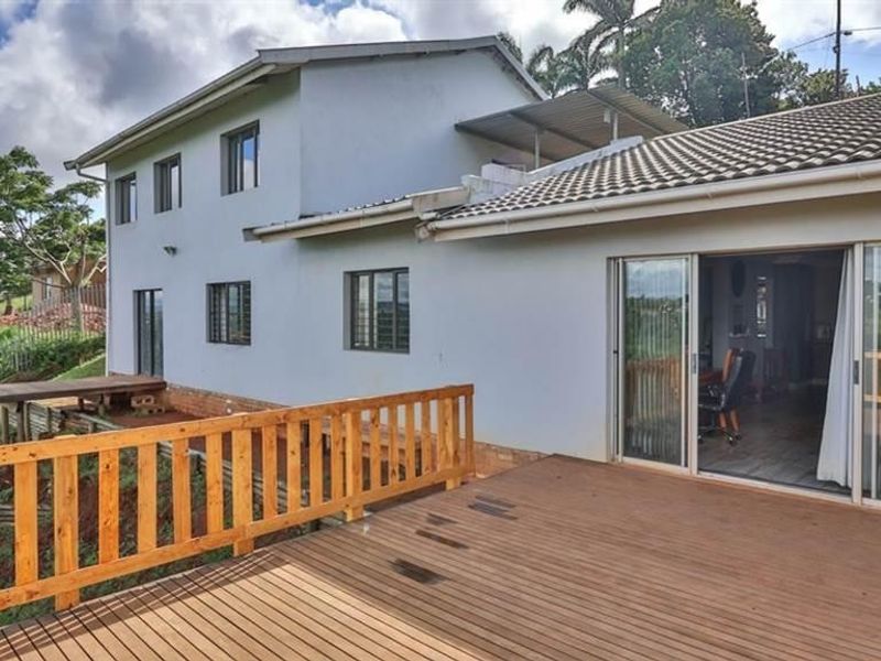 Hillside Haven: Modern Living, Panoramic Views in Kloof - Photo 1