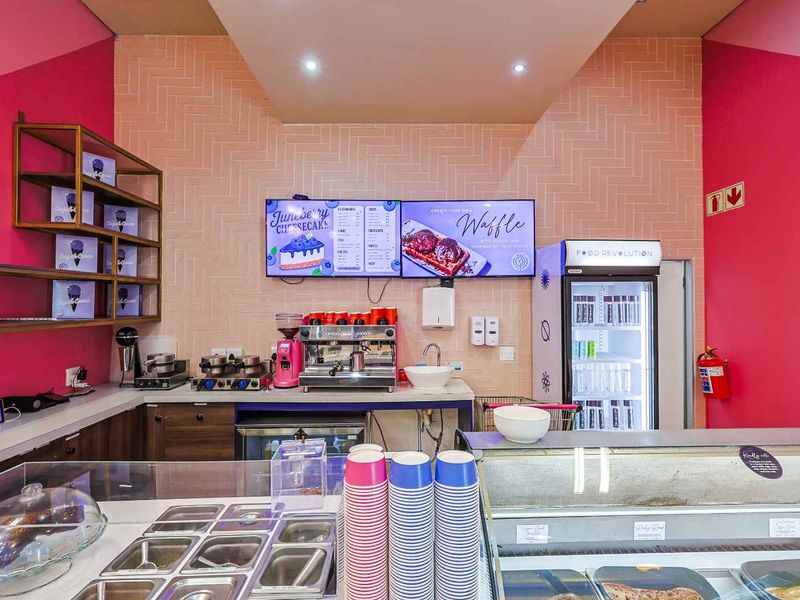 Established Ice Cream Shop for Sale at The Grove Mall Pretoria East - Photo 5