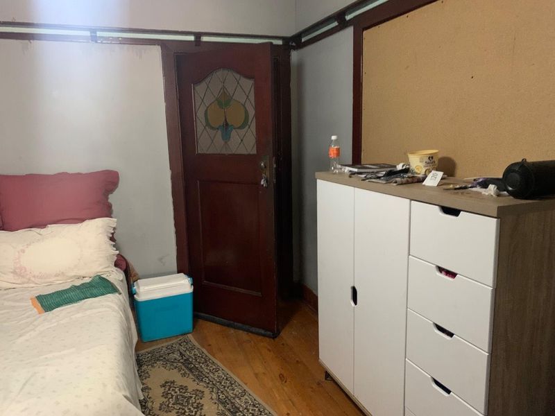 **Charming 3/4 Bedroom Family Home in Prime Location – A Must-See Investment Opportunity - Photo 9