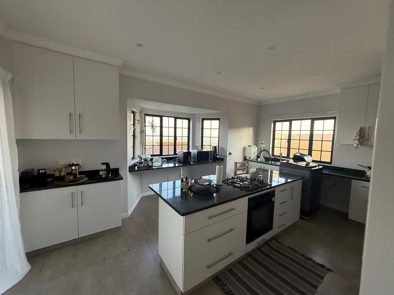 Townhouse in Eagle Ridge Estate, Howick North - Photo 4