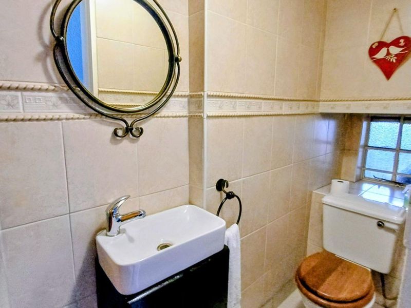 Sunny 3 bedroom duplex in Atlasville up for grabs! - Photo 9
