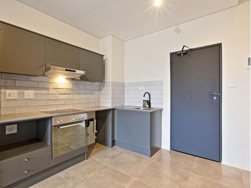 1 Bedroom Apartment for sale - Photo 4