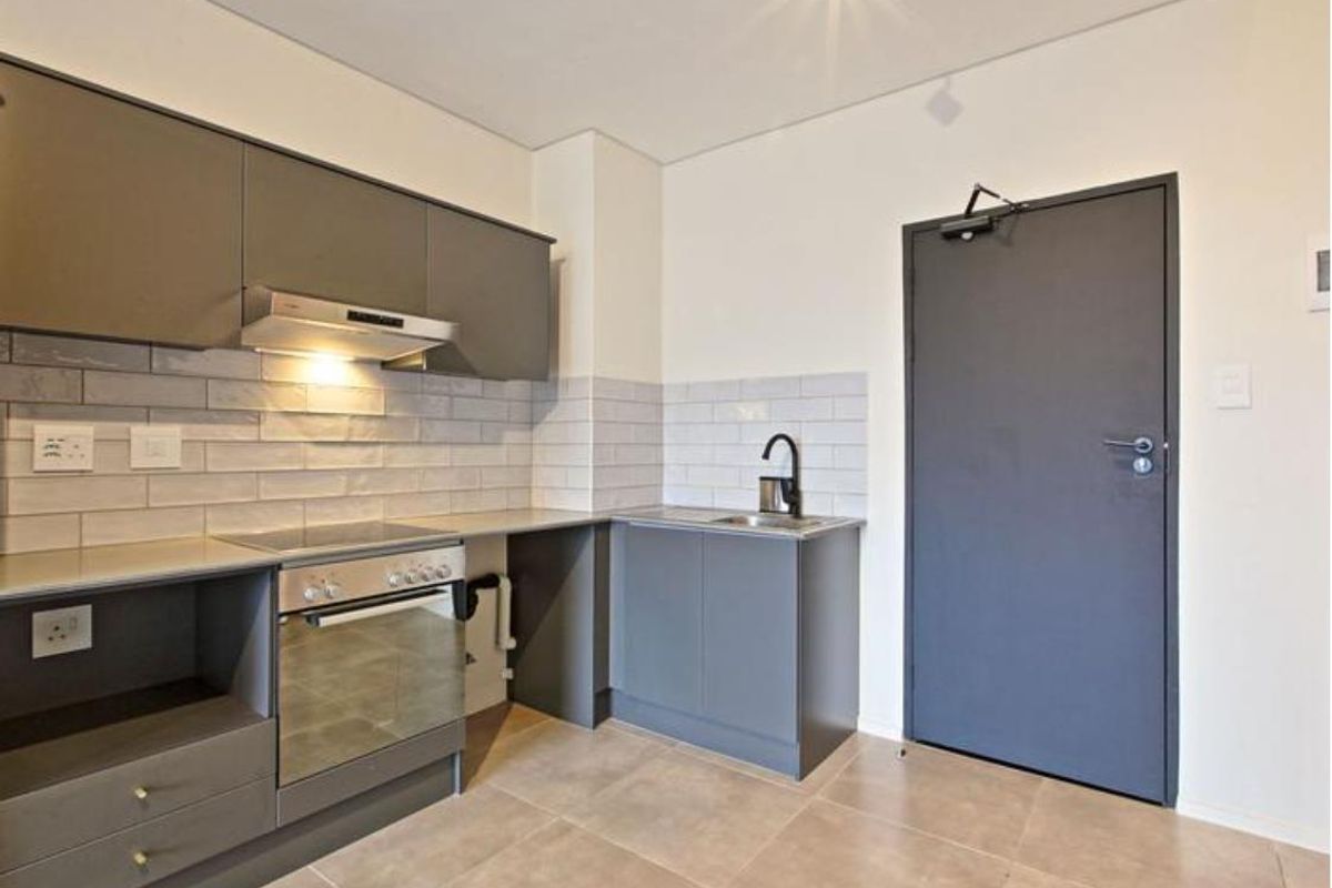 1 Bedroom Apartment for sale - Photo 4