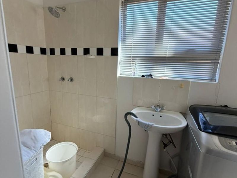 3 Bedroom House for Sale Ongwediva - Photo 6