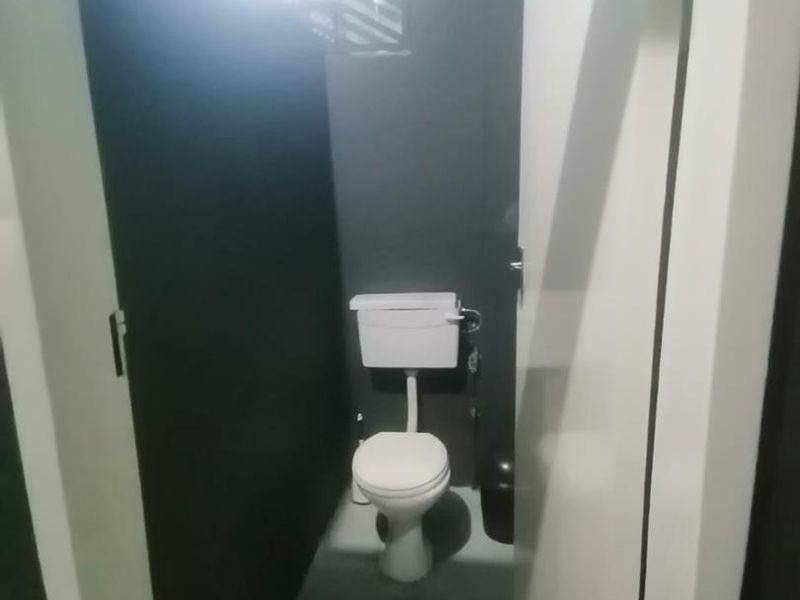 Well located in Southern Industrial area. - Photo 10