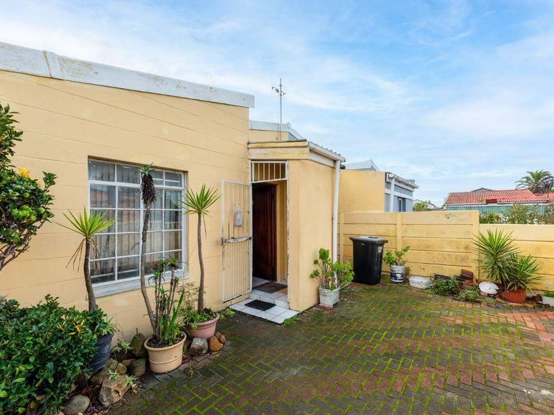 2-Bedroom Starter Home in Mountview - Photo 2