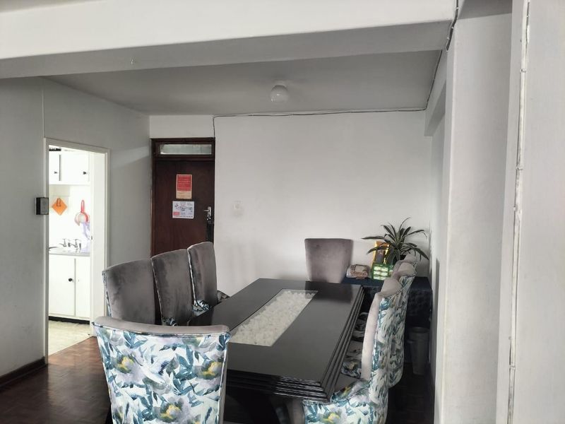 Secure Two-Bedroom Home with Sea Views in Durban Central - Photo 7