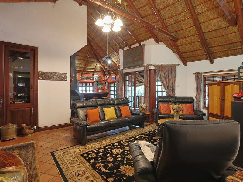 Architect-Designed Family Living with Timeless Craftsmanship in Silver Lakes Golf Estate - Photo 8