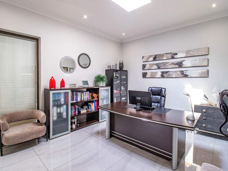 Wow!	This could be YOUR DREAM HOME!  ULTRA MODERN & Immaculate with phenomenal features. - Photo 8