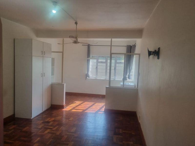 Currie Road - Spacious Apartment - Photo 4