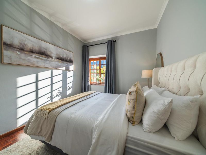 Furnished Franschhoek Apartment with Scenic Views | Available 1 June-31 Oct 2026 - Photo 7