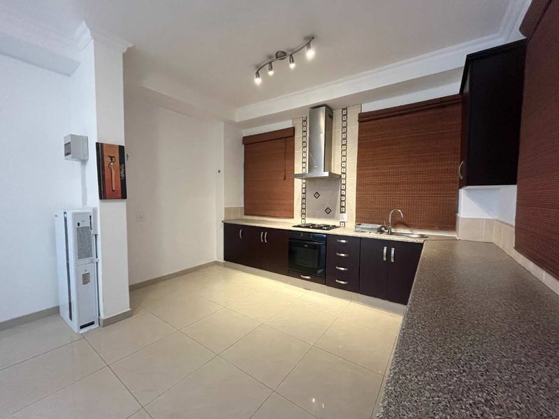 Hendra - Very Spacious 1 Bedroom Umhlanga apartment - Photo 3