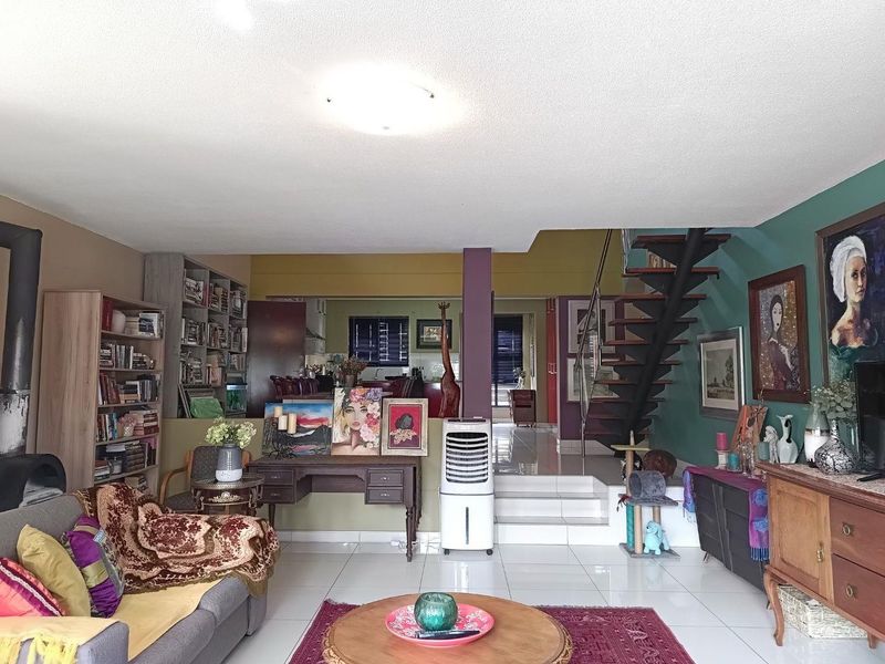 3 Bedroom Townhouse For Sale in Avis - Photo 9