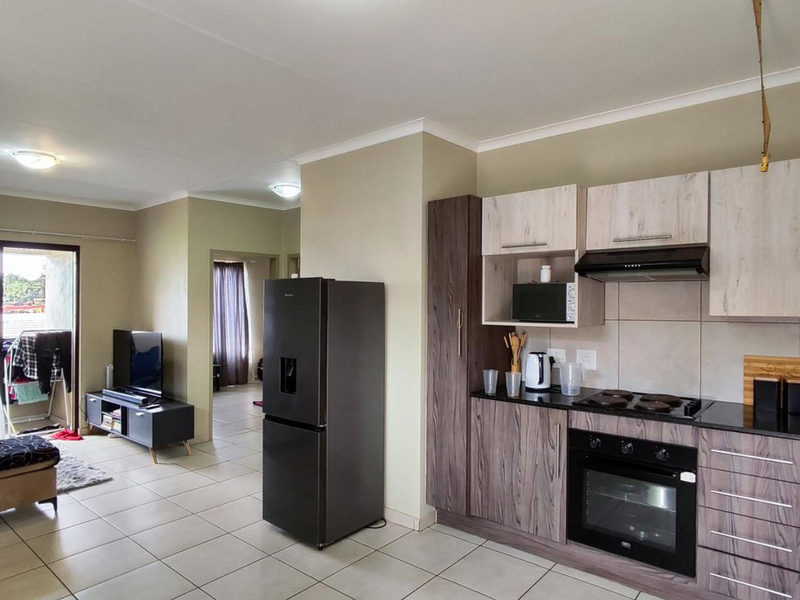 Two-bedroom apartment for Sale - Photo 3