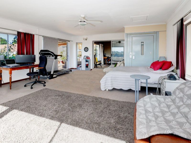 North facing! Panoramic Views! Tranquil and Secure Setting! - Photo 10