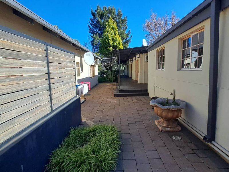 Four star guesthouse in Dan Pienaar, Bloemfontein - Photo 9