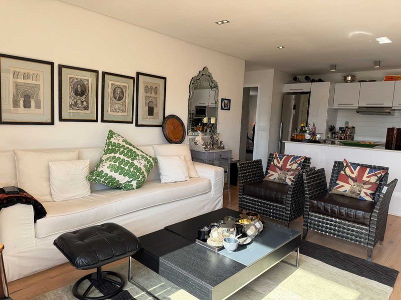 Secure, Sunny Apartment - Fully Furnished - Photo 1