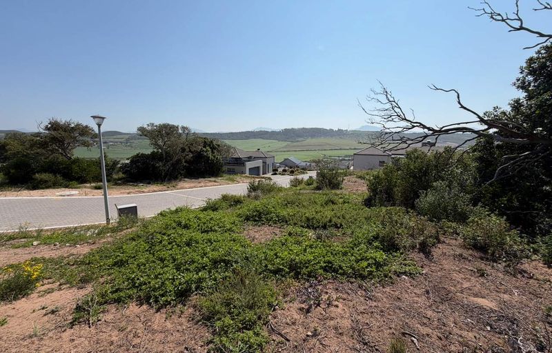 Level 788 m2 Stand with Ocean and Mountain Views R2 000 000 | Rheebok Village Estate