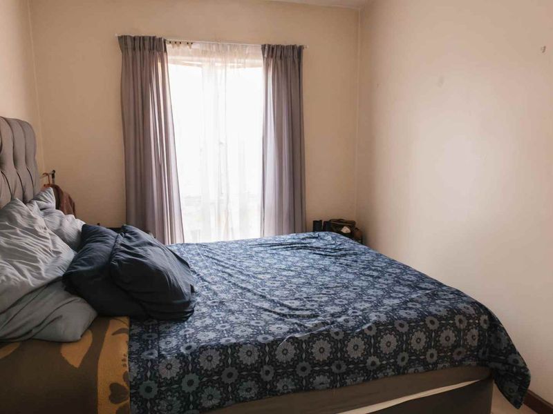 Modern 1-Bedroom Apartment - Photo 10