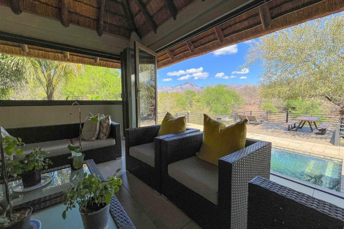 Elegant 5-Bedroom Home with Pool and Mountain Views - Photo 3