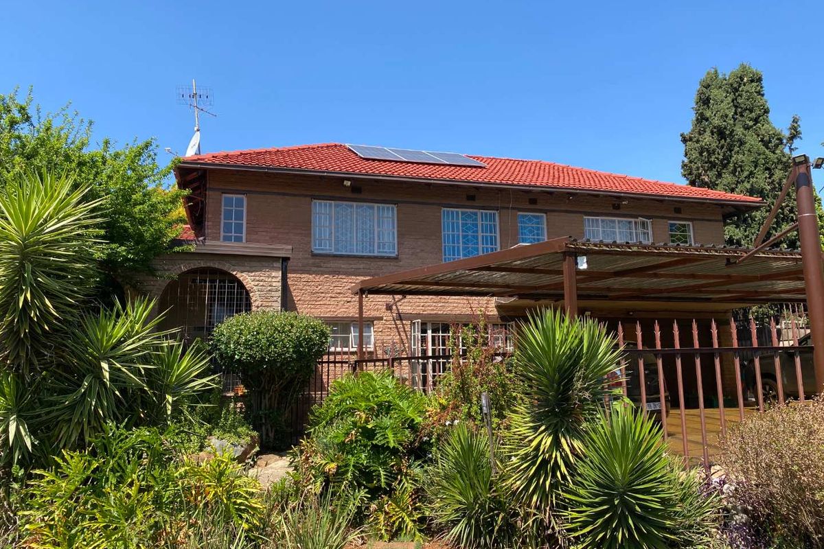 Value Beyond Belief - Home Plus 2 Flatlets - Photo 3