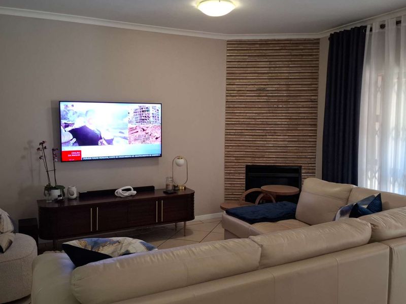 Meyersdal Groundfloor Pet Freindly unit - Photo 3