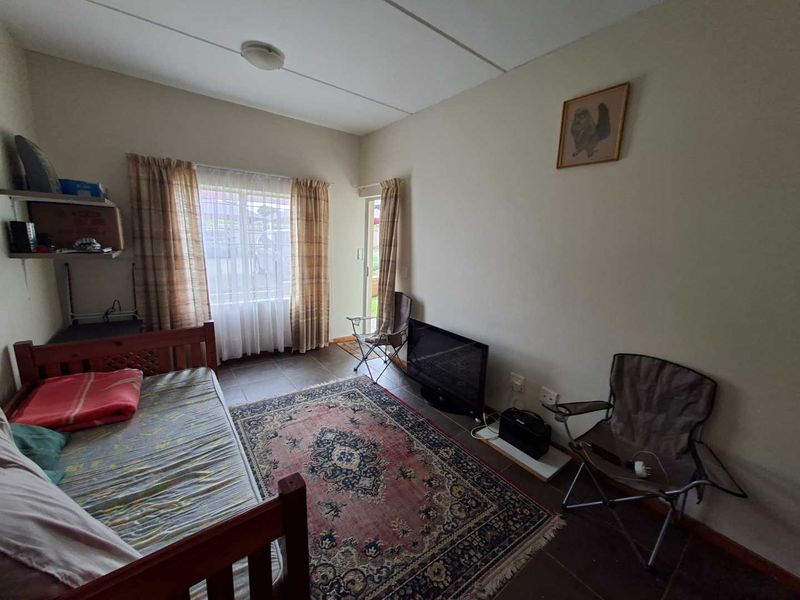 CHARMING 1 BEDROOM APARTMENT WITH MODERN TOUCHES - Photo 7