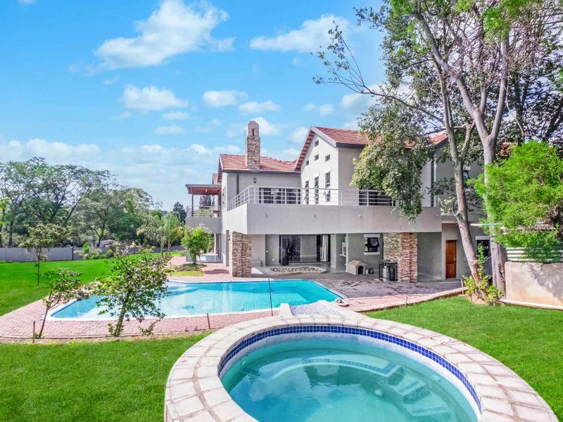 FIVE BEDROOM FAMILY HOME FOR SALE IN RIVONIA - Photo 3