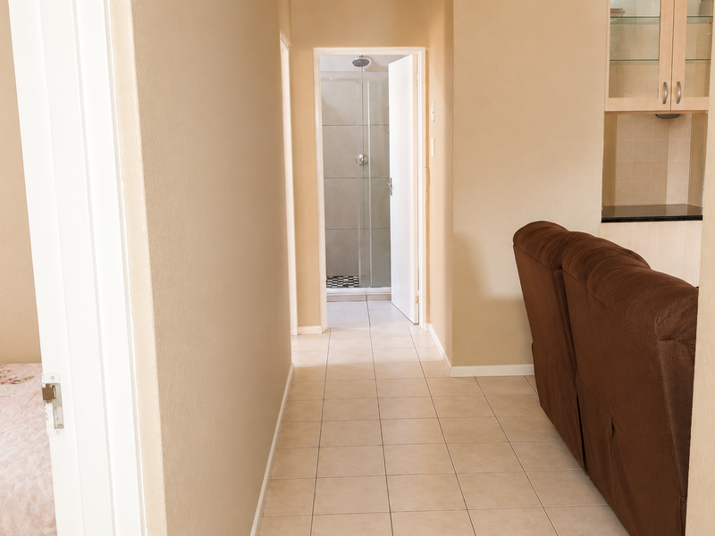 Stylish 3-Bedroom Apartment – The Perfect First Home or Smart Investment - Photo 7