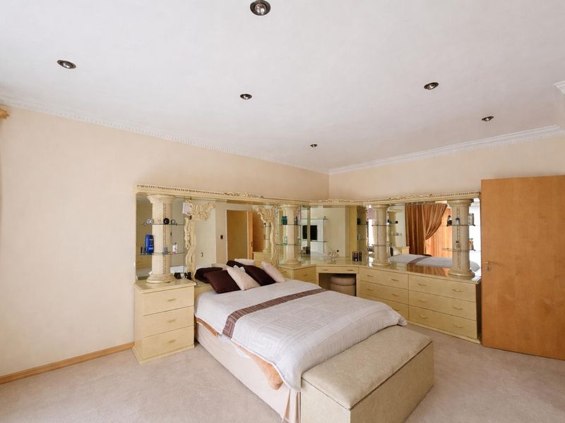 LOCATION LOCATION LOCATION Prime School-Side Location Meets Luxury Living - Photo 6