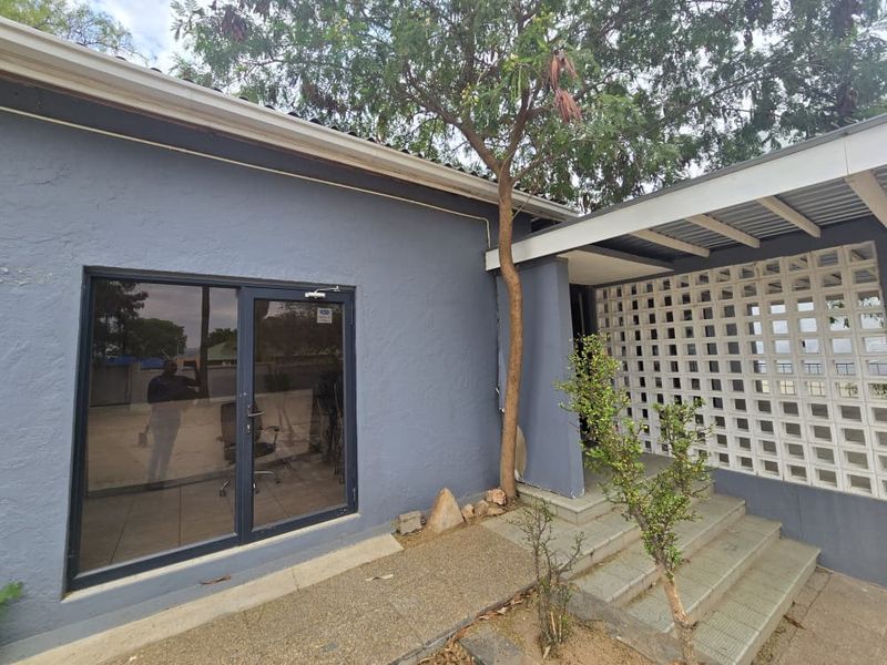 Business: Ideal for professional offices, SMEs, or investors - Photo 2