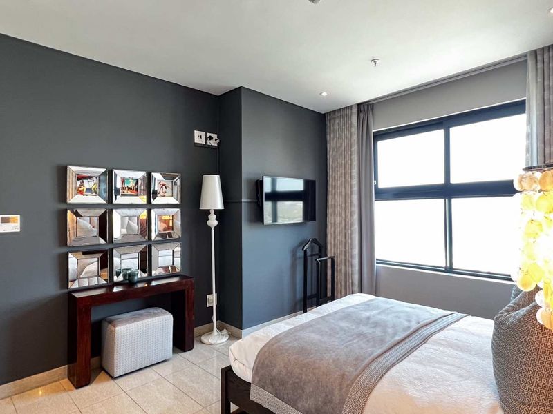 2 BEDROOM | 2 BATHROOM APARTMENT - Photo 8