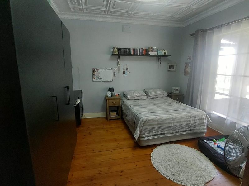 Modern Comfort: Gourmet Kitchen & Enchanting Outdoor Spaces! - Photo 10