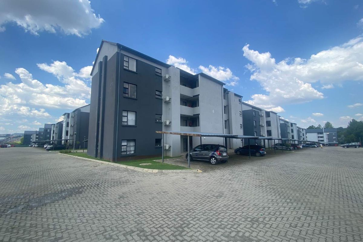 Make It Yours: Inviting 1-Bedroom with Secure Living - Photo 2