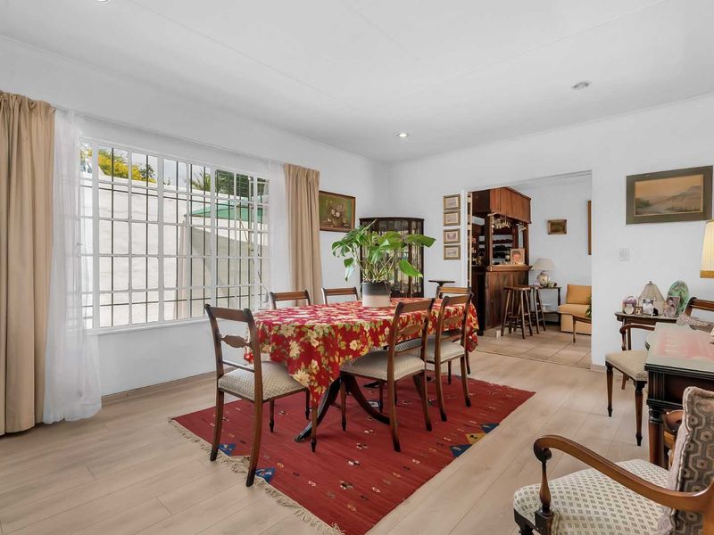 A SUN DAPPLED SIMPLEX TUCKED AWAY AMONGST LEAFY SERENITY - Photo 8