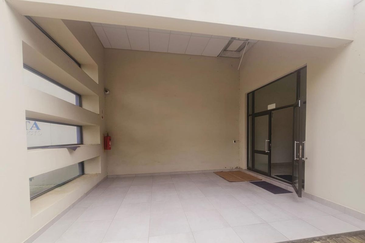 Prime Commercial Property for Sale in Ladybrand CBD - Photo 4