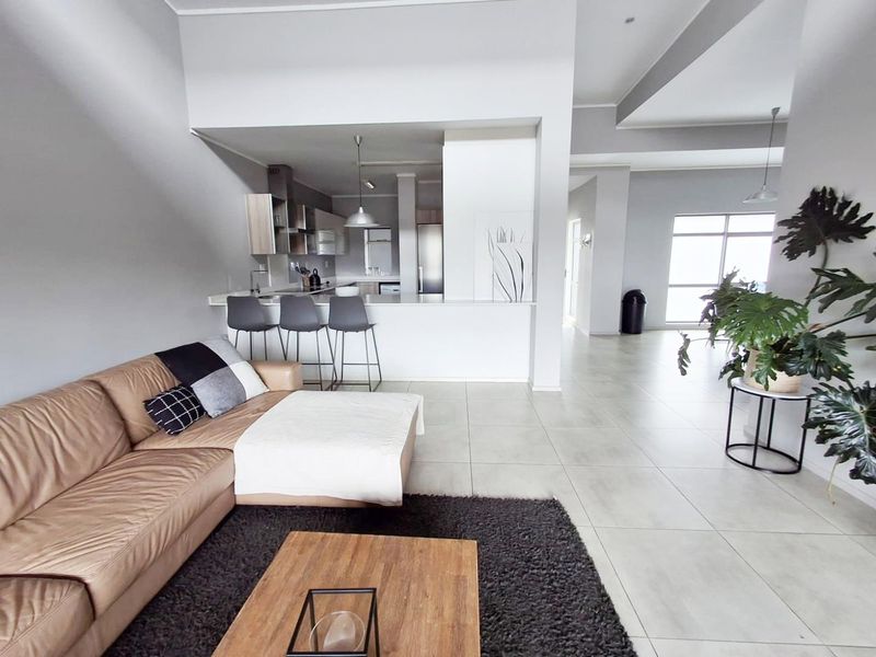 3 BED 2.5 BATH FULLY FURNISHED TOWNHOUSE OAKLANDS - Photo 4