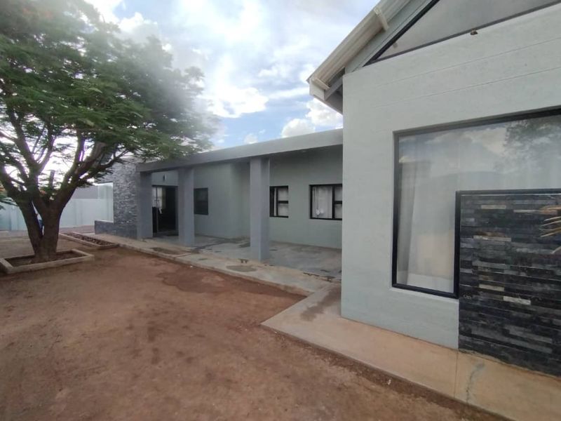 MODERN, BEAUTIFUL AND WELL-MAINTAINED HOUSE FOR SALE IN MARIENTAL - Photo 10