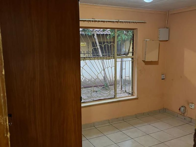 3 bedrooms house for sale in Soshanguve D D - Photo 2